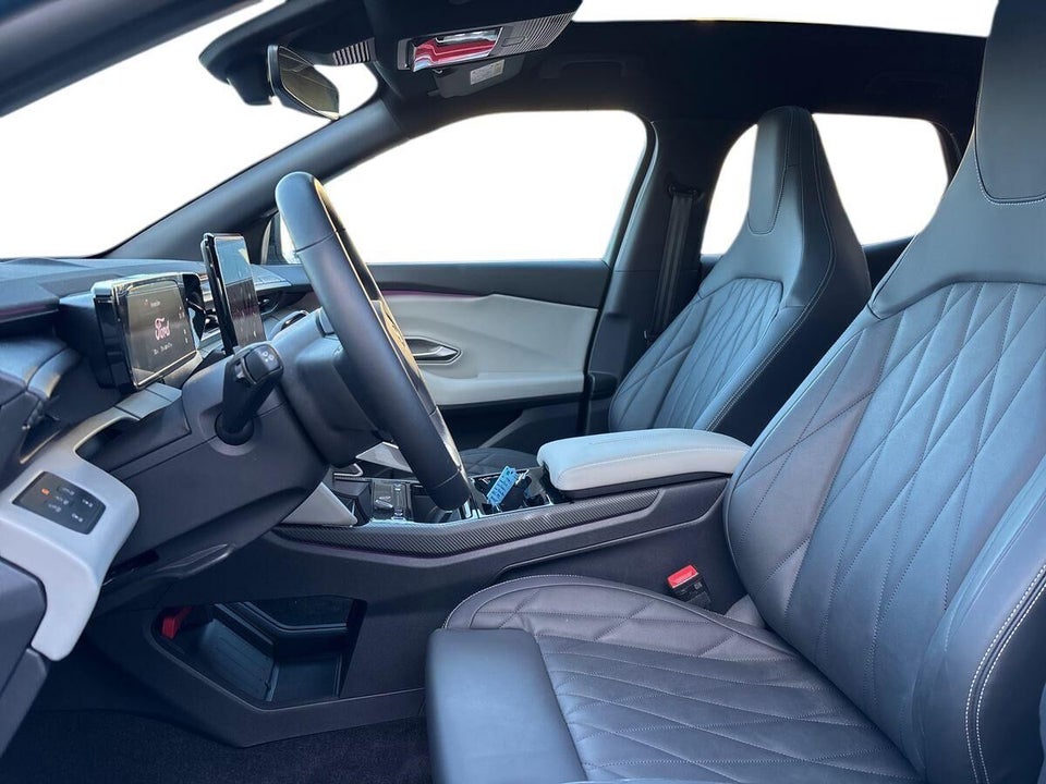 Ford Explorer 77 Premium Extended Range 5d