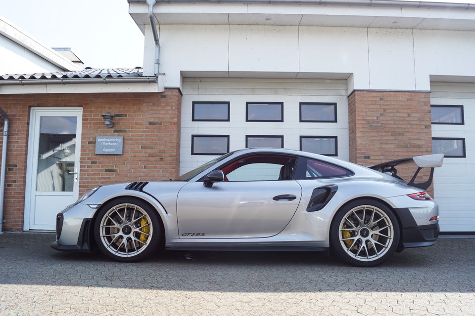 Porsche 911 GT2 RS 3,8 Coupé PDK 2d