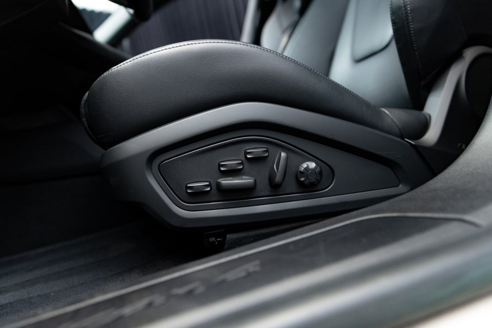 Porsche Taycan 4 Performance+ Cross Turismo 5d