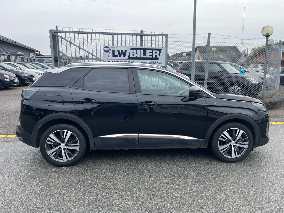 Peugeot 3008 1,6 Hybrid First Selection EAT8 5d