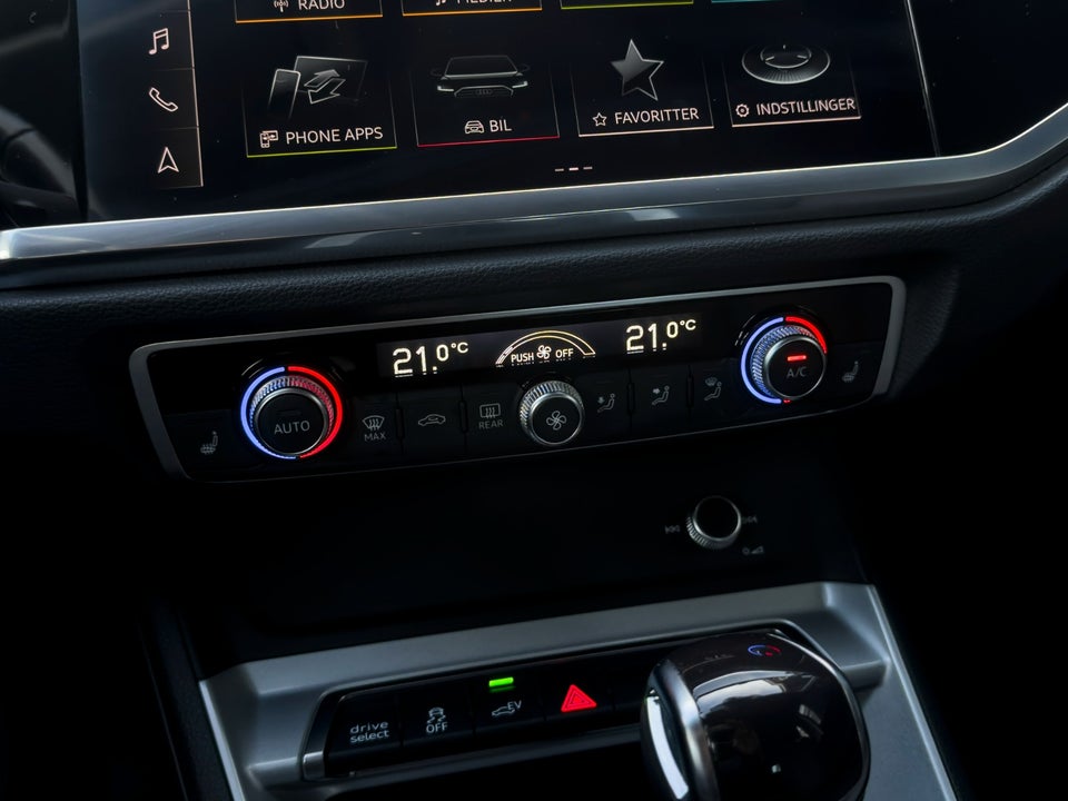 Audi Q3 45 TFSi e Attitude plus S-tr. 5d