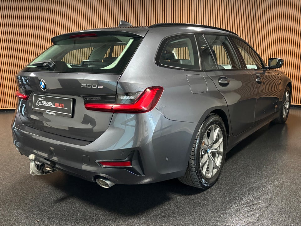 BMW 330e 2,0 Touring Sport Line aut. 5d