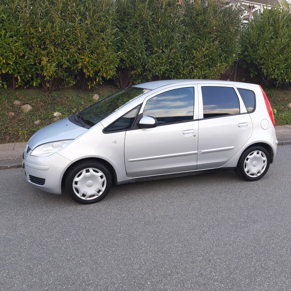 Mitsubishi Colt 1,3 Cash Coolpack 5d