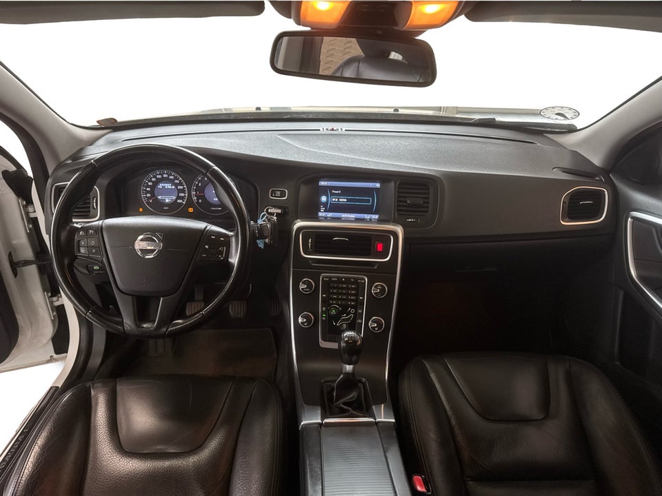 Volvo S60 2,0 T5 240 Kinetic 4d