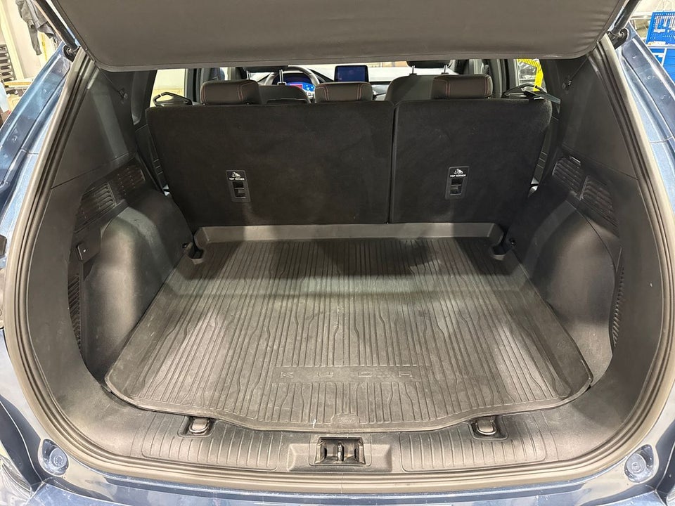 Ford Kuga 2,5 PHEV ST-Line CVT 5d