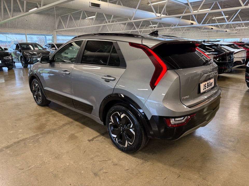 Kia Niro 64 EV Upgrade 5d