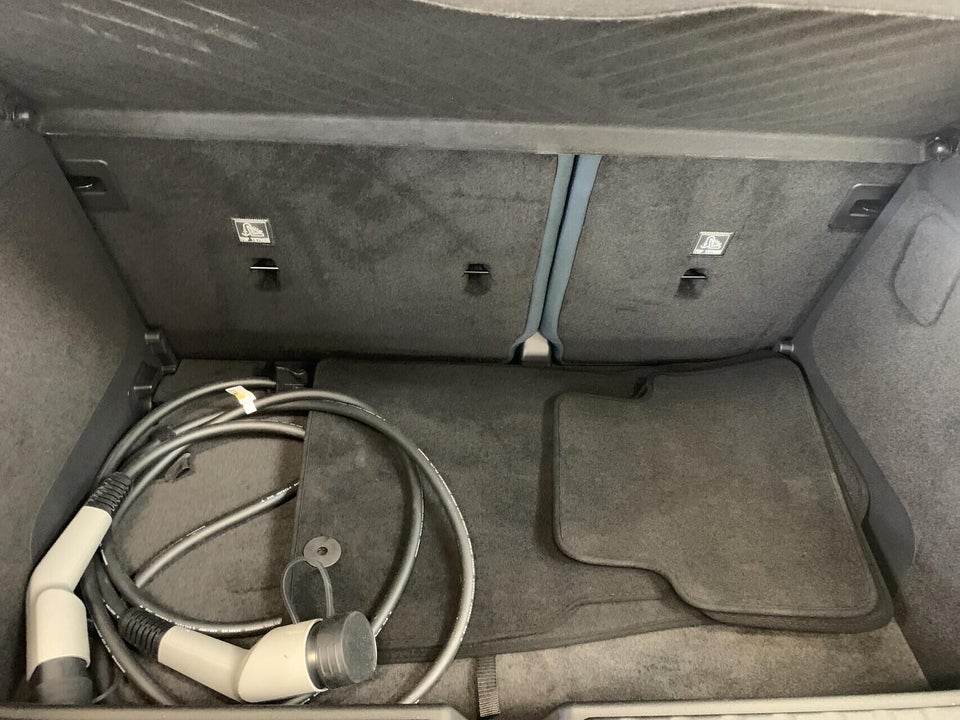 MINI Aceman E Favoured Trim L 5d