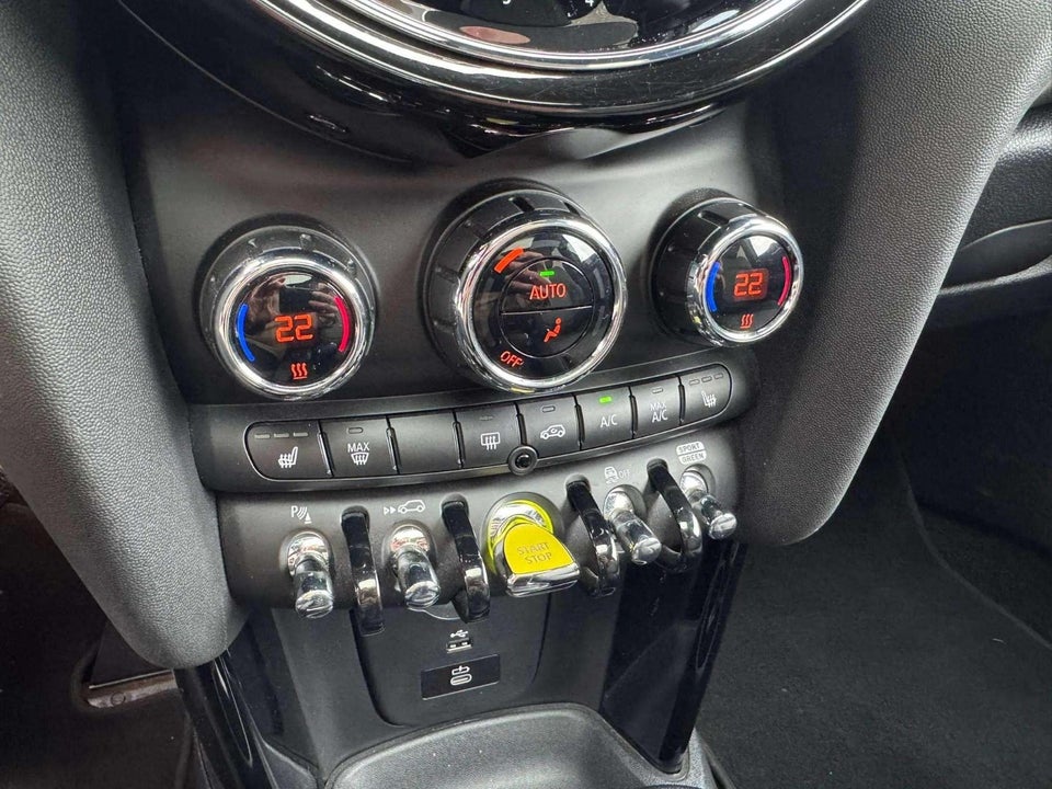 MINI Cooper SE Edition Premium Plus 3d