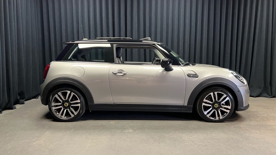 MINI Cooper SE Edition Premium Plus 3d