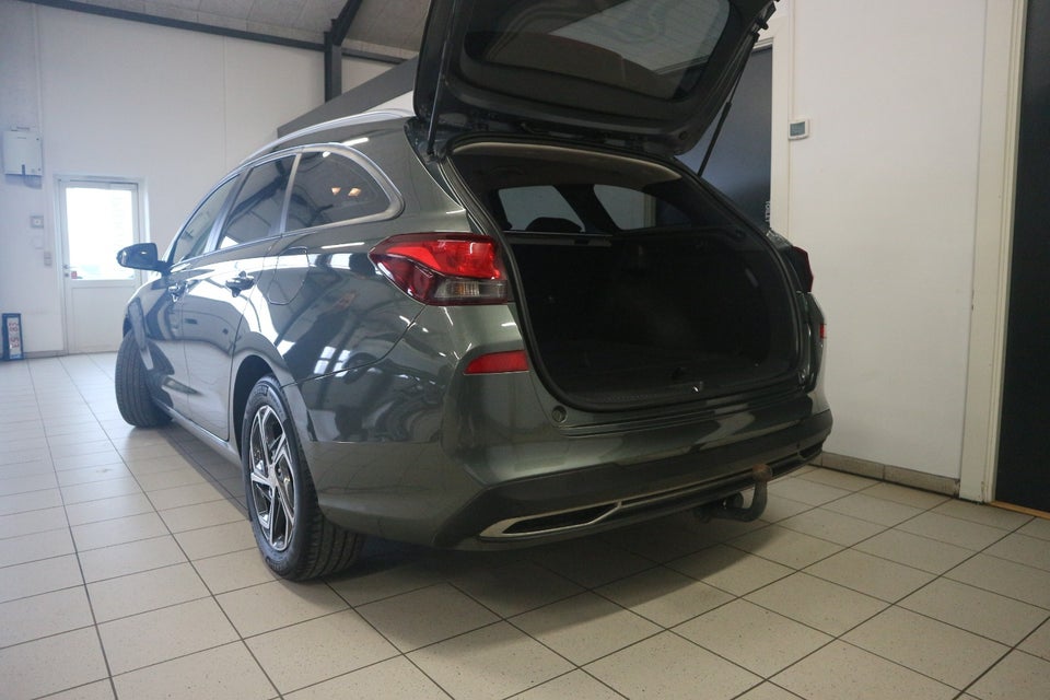 Hyundai i30 1,0 T-GDi Essential stc. DCT 5d