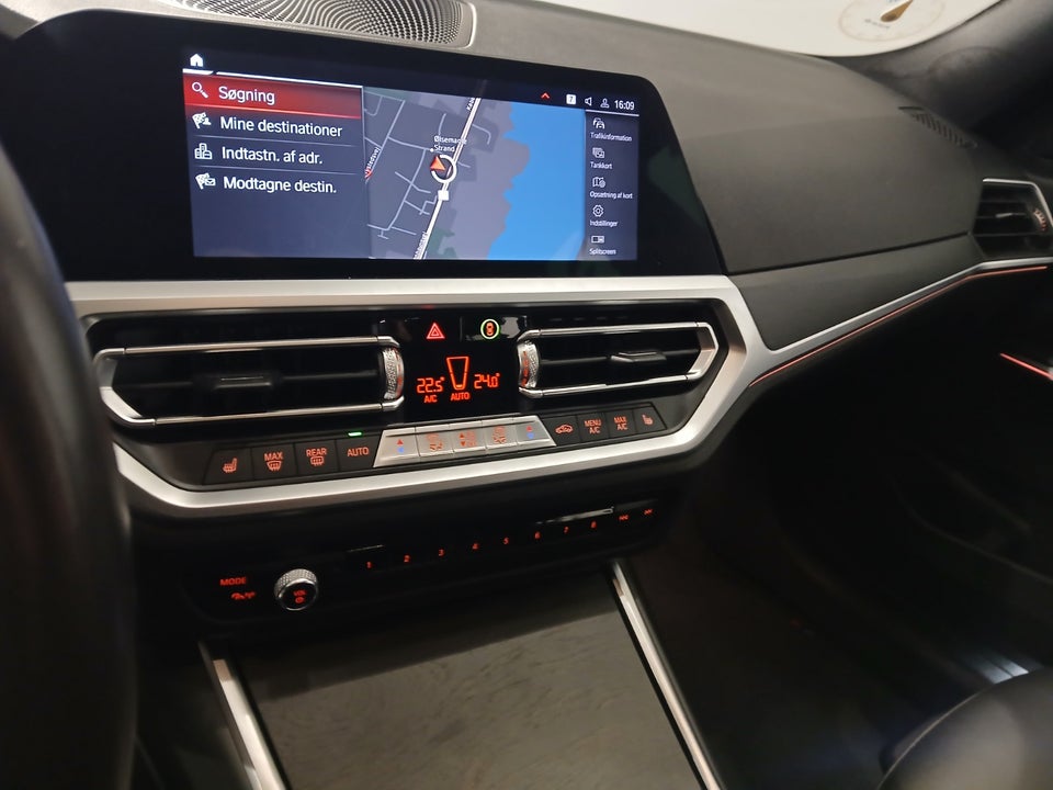 BMW 330i 2,0 Touring M-Sport aut. 5d