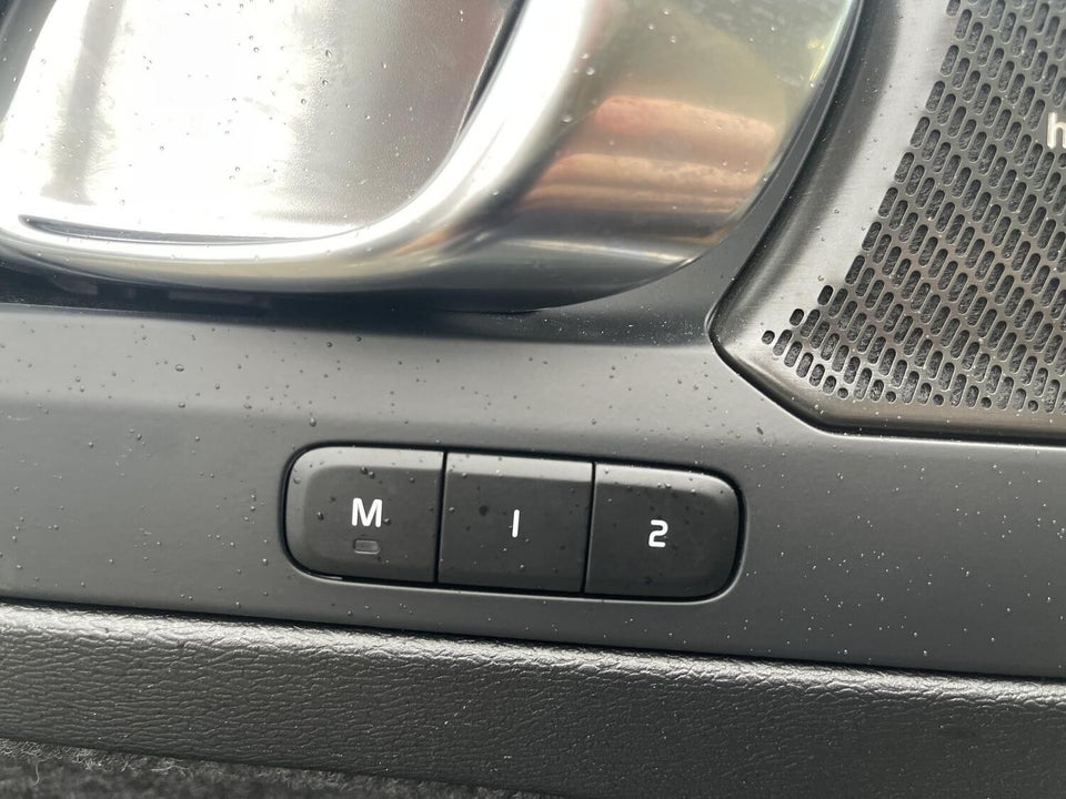 Volvo EX40 Twin Performance Ultra 5d