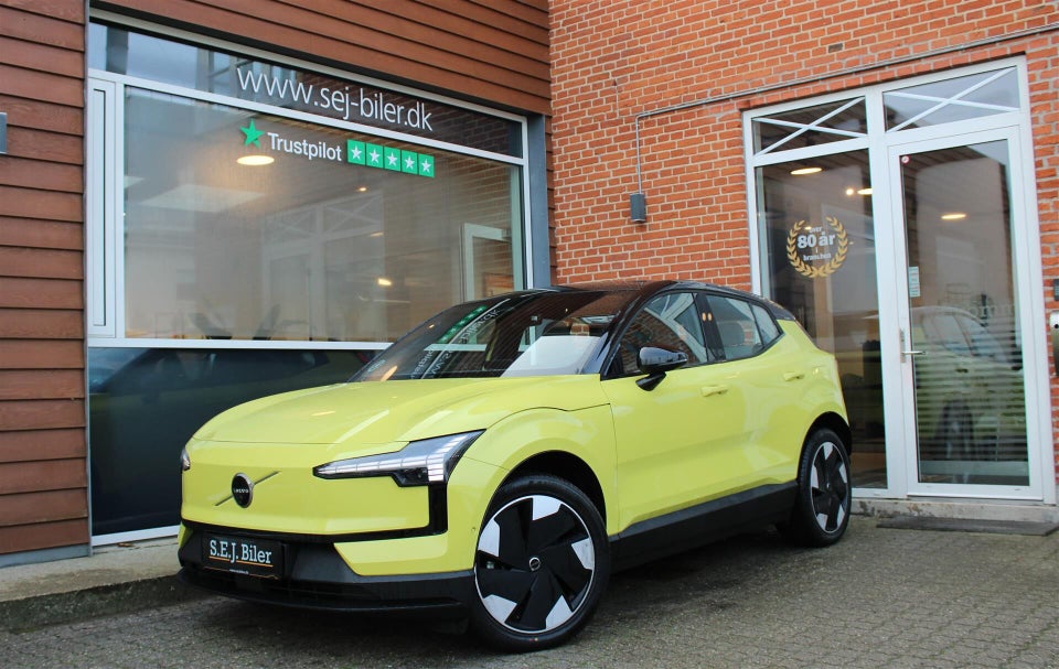 Volvo EX30 Extended Range Ultra 5d