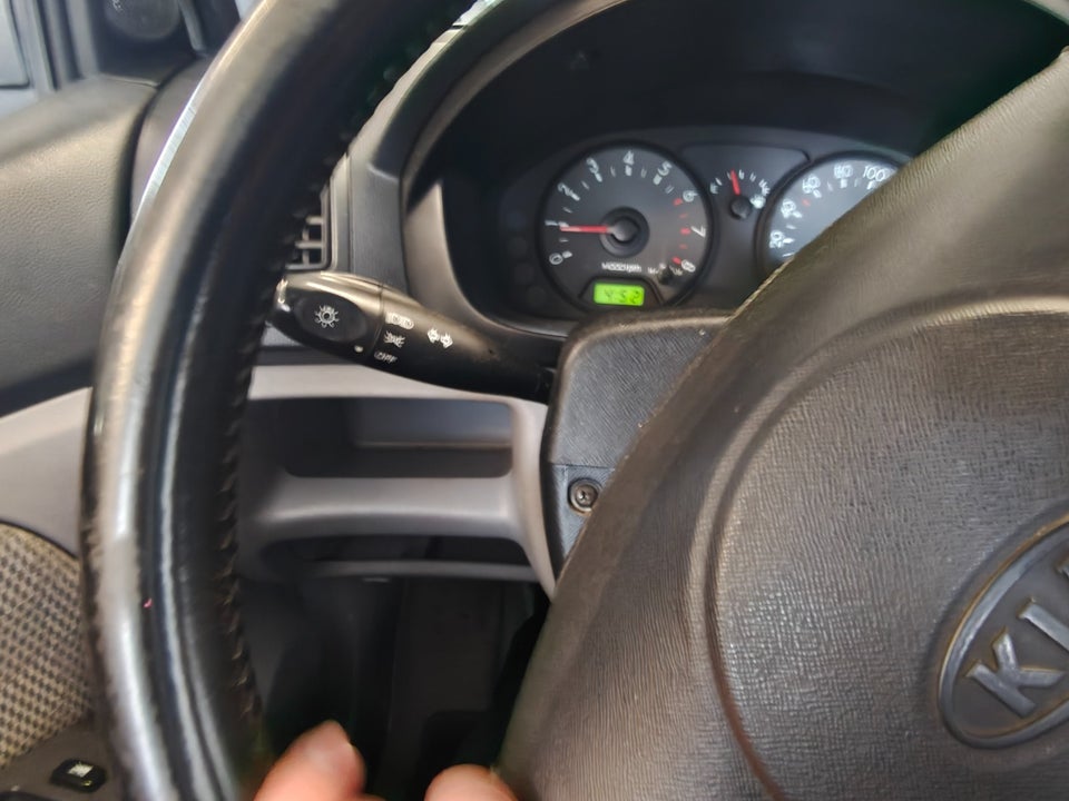 Kia Picanto 1,1 EX 5d