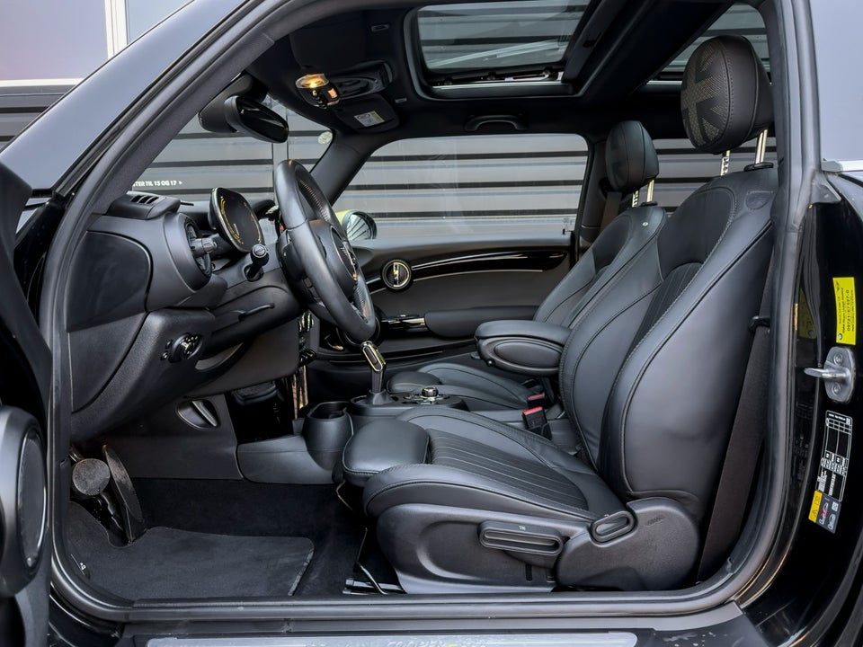 MINI Cooper SE Maximise 3d