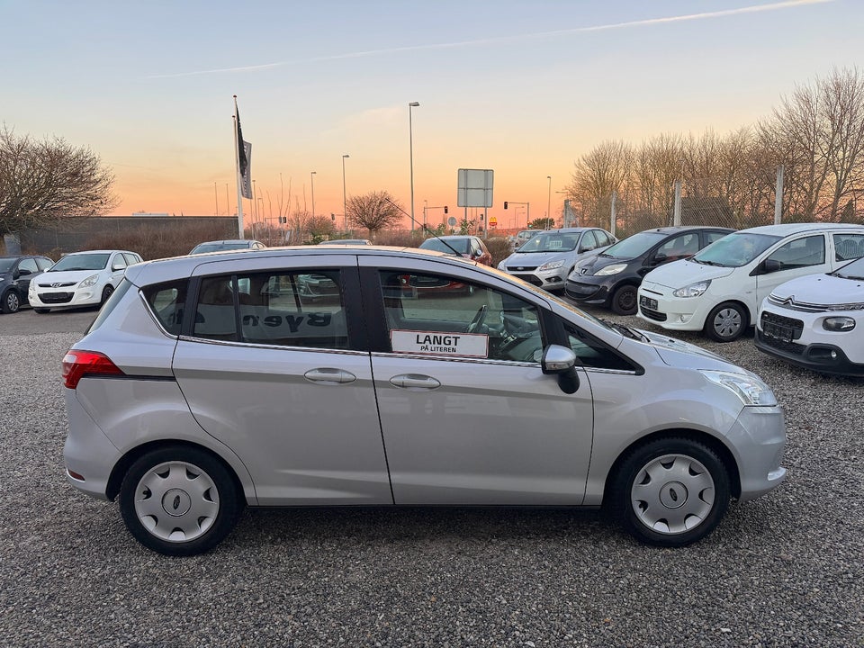 Ford B-MAX 1,0 SCTi 125 Titanium 5d