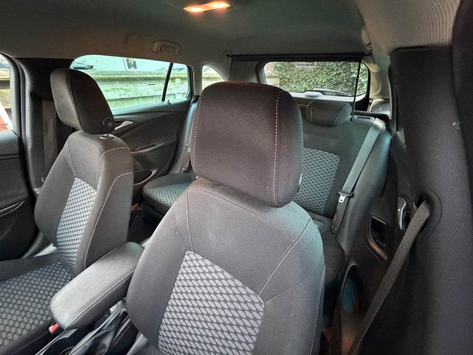 Opel Astra 1,0 T 105 Enjoy Sports Tourer 5d