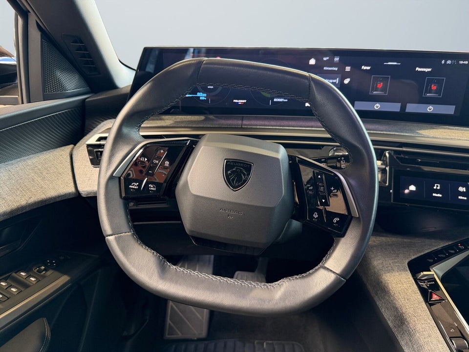 Peugeot e-5008 77 Allure 7prs 5d