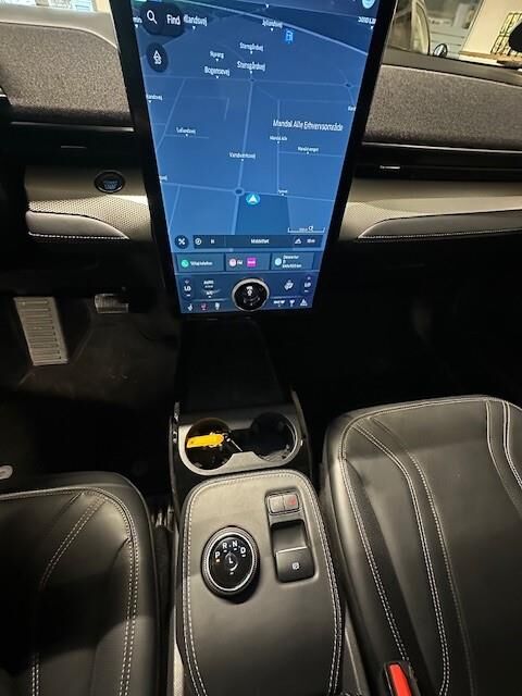 Ford Mustang Mach-E 70 Premium Standard Range 5d