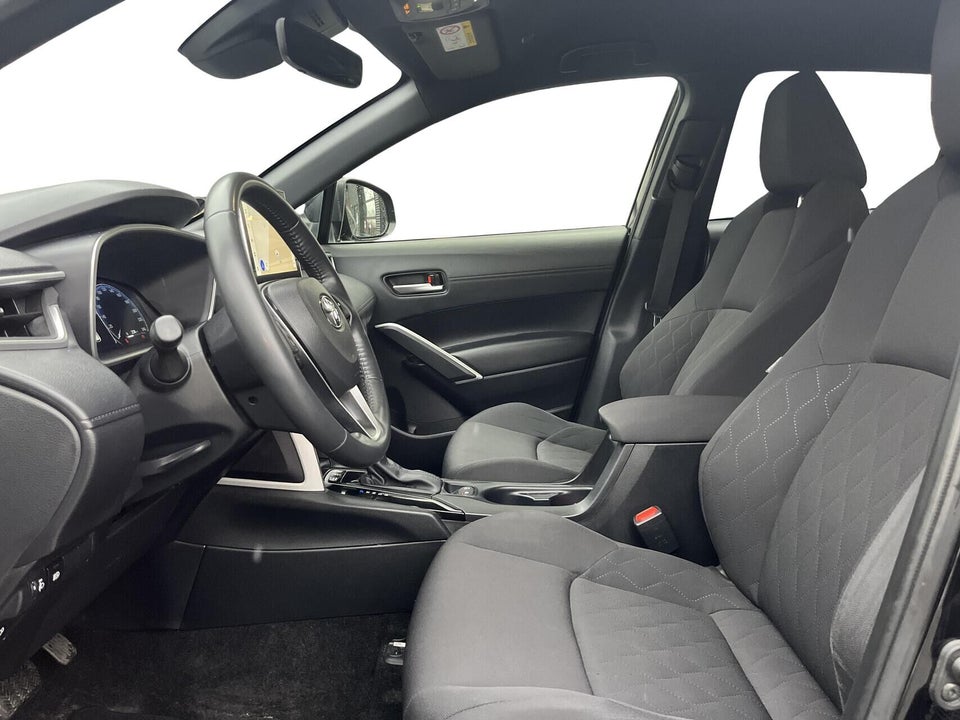 Toyota Corolla Cross 2,0 Hybrid Style Comfort CVT 5d