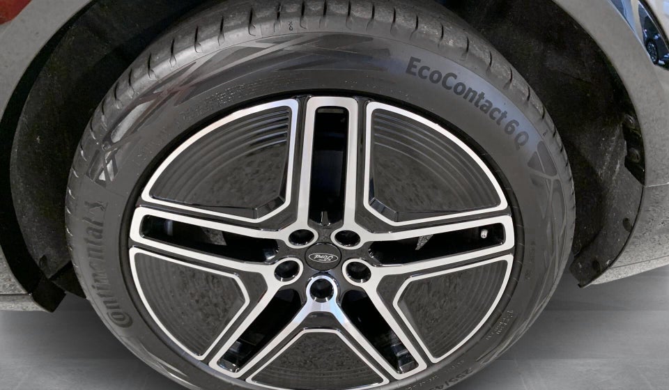 Ford Capri 82 Premium Extended Range 5d