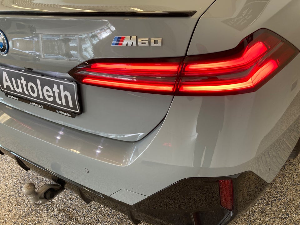 BMW i5 M60 xDrive 4d