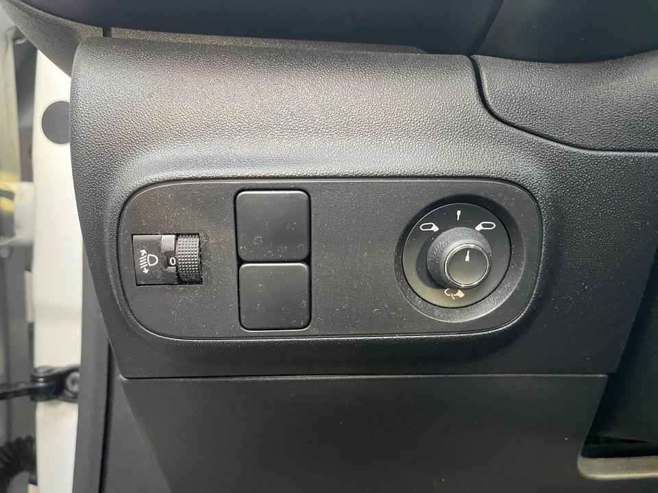 Citroën C3 1,2 PureTech 83 Shine 5d