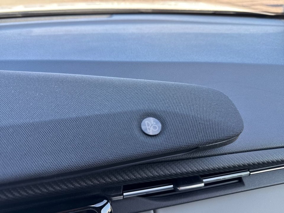 Ford Capri 77 Premium Extended Range 5d