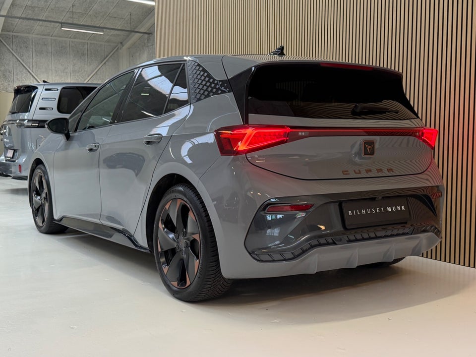 Cupra Born 58 e-Boost Dinamica Pack 5d