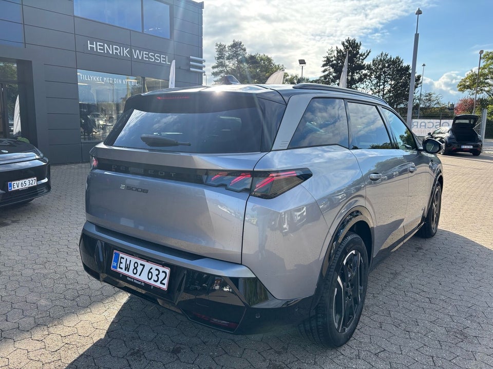 Peugeot e-5008 77 GT Pack 7prs 5d