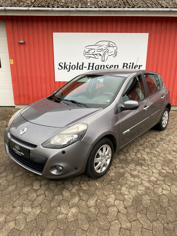 Renault Clio III 1,5 dCi 75 Avantage 5d