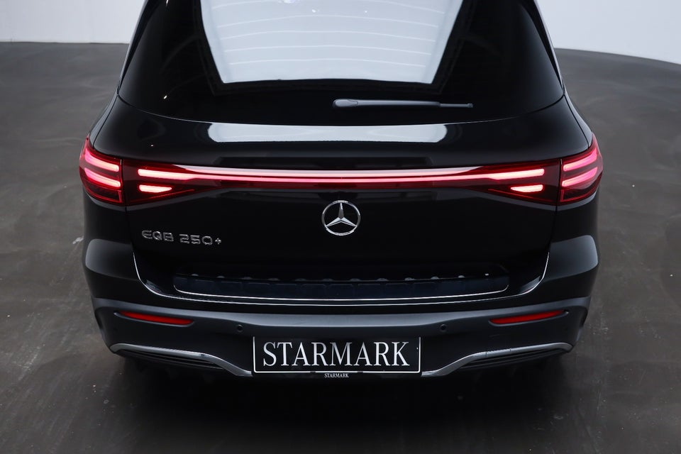 Mercedes EQB250+ AMG Advance 7prs 5d