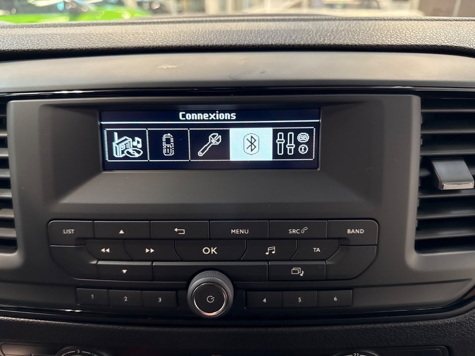 Peugeot e-Expert 50 L2 Plus Van