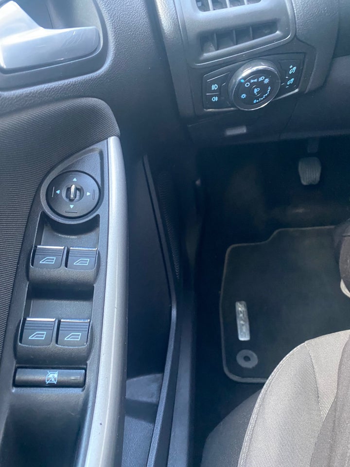 Ford Focus 1,0 SCTi 125 Titanium stc. ECO 5d