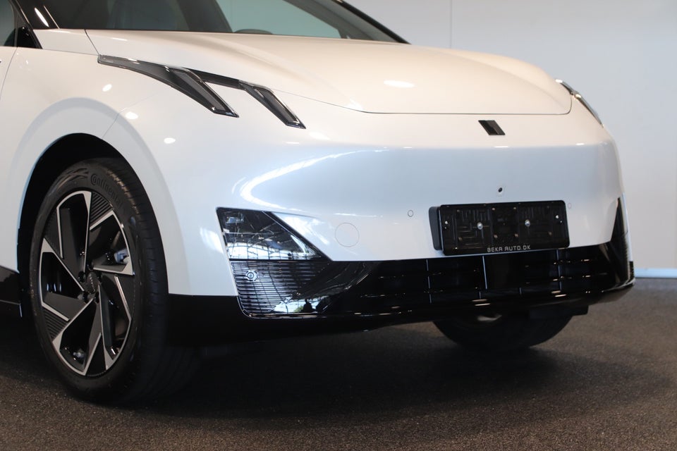 Volvo EX30 Extended Range Ultra 5d