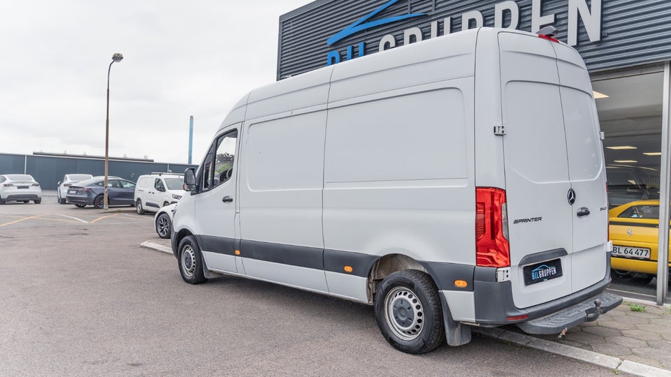 Mercedes Sprinter 214 2,2 CDi A2 Kassevogn aut. FWD