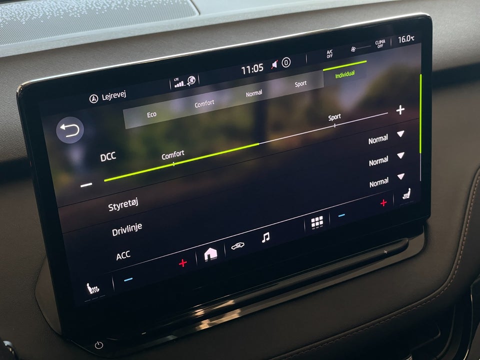 Skoda Enyaq 80 iV Plus Suite 5d