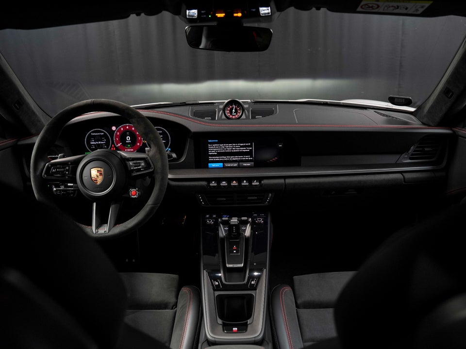 Porsche 911 Carrera 4 GTS 3,6 Coupé PDK 2d