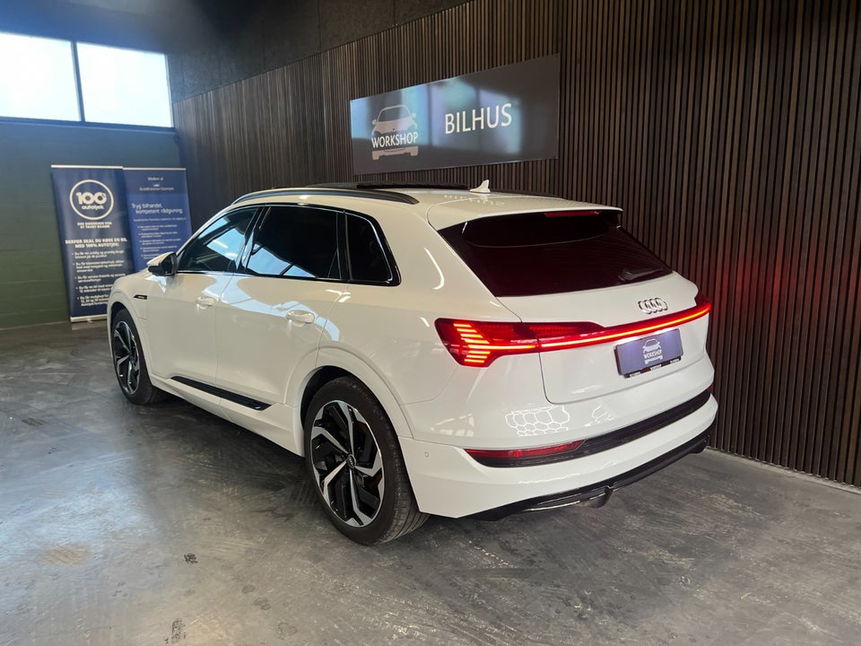 Audi e-tron 55 S-line quattro 5d