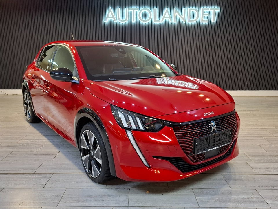 Peugeot e-208 50 GT 5d