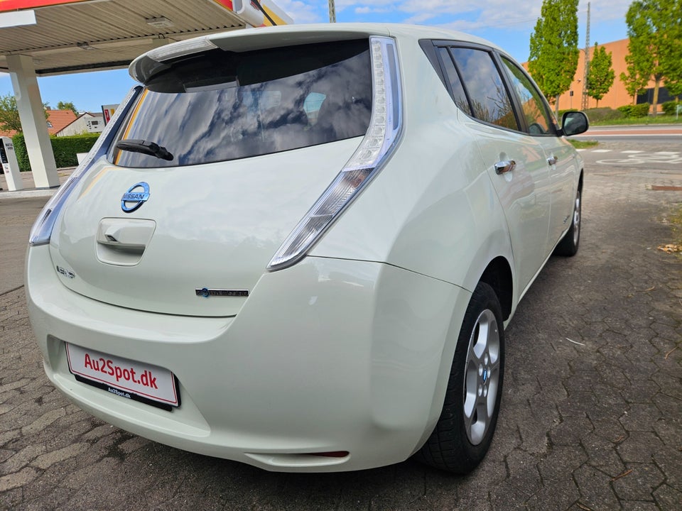 Nissan Leaf 24 5d
