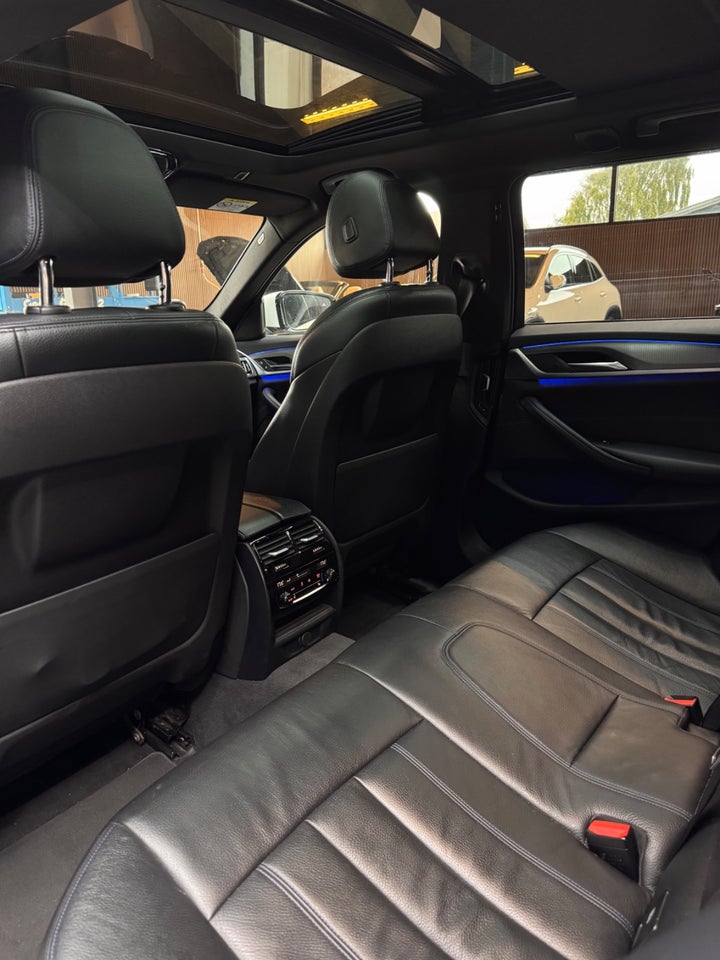 BMW 530d 3,0 Touring M-Sport aut. 5d