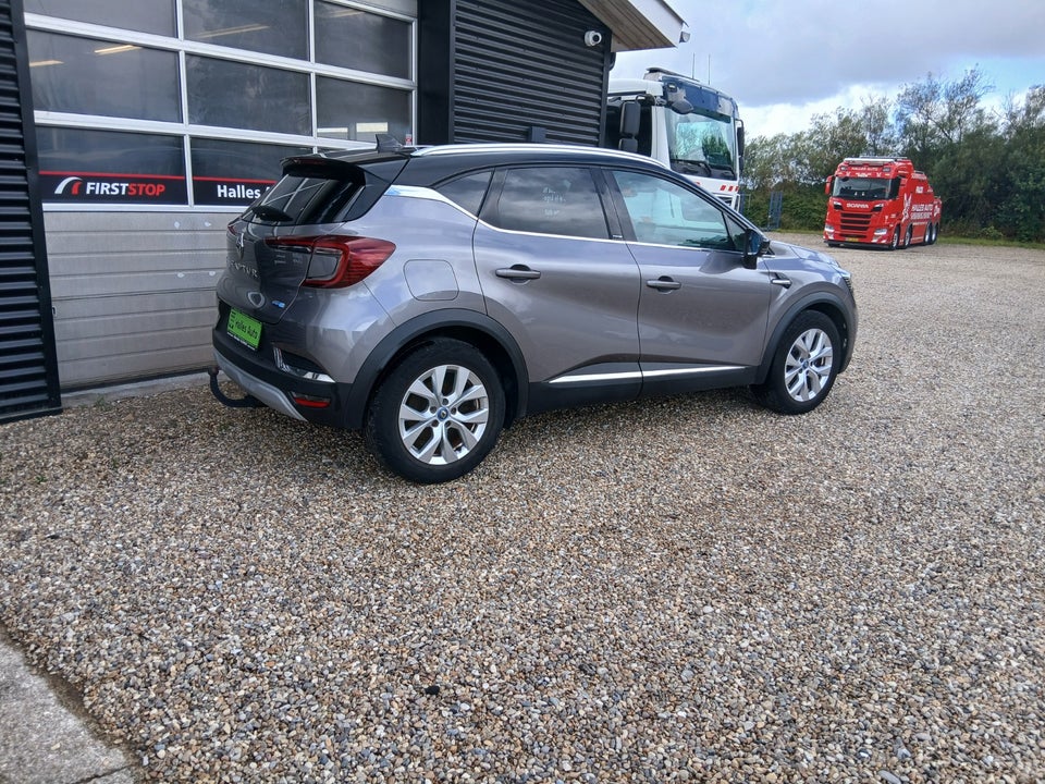 Renault Captur 1,6 E-Tech Intens 5d