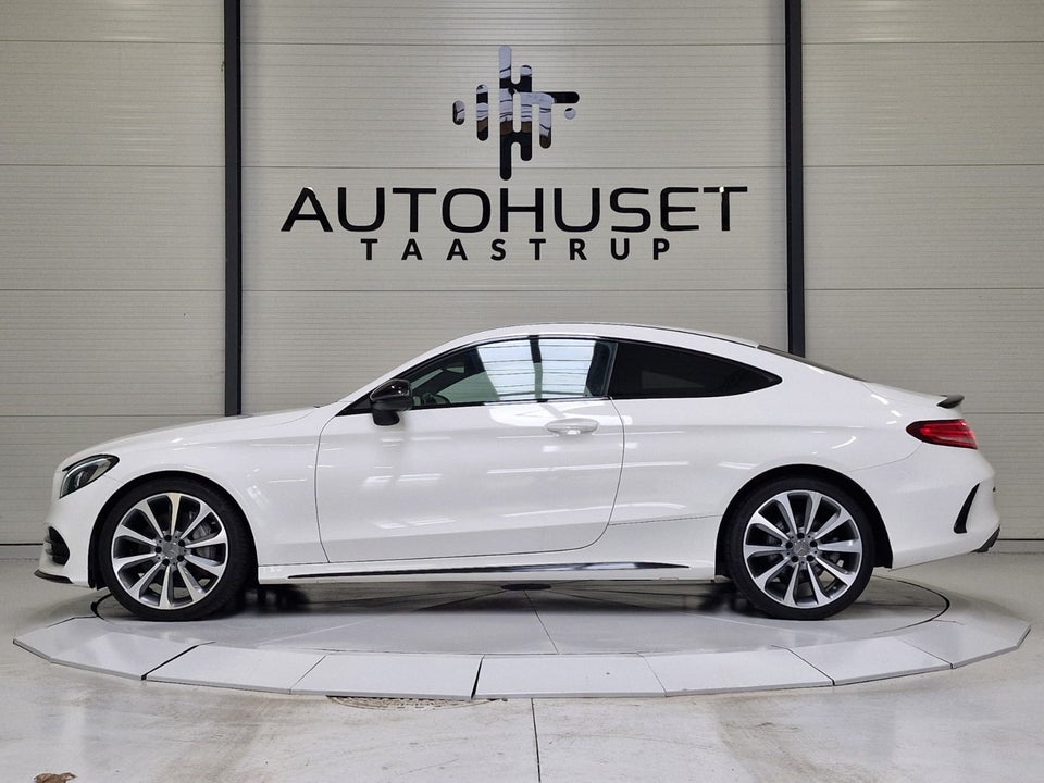 Mercedes C300 2,0 AMG Line Coupé aut. 2d