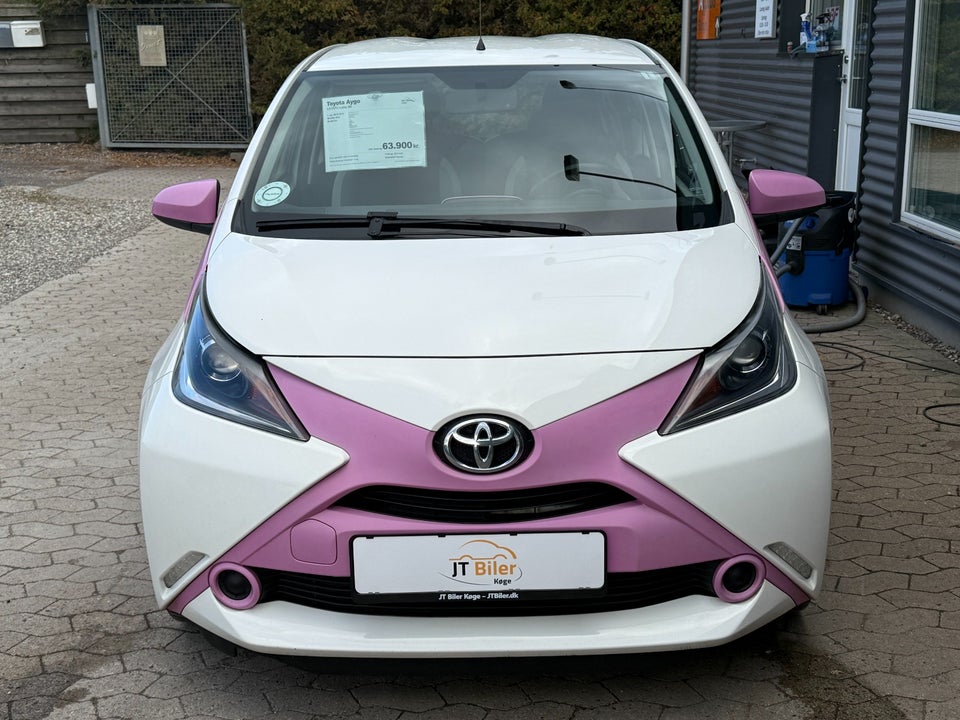 Toyota Aygo 1,0 VVT-i x-play x-touch 5d