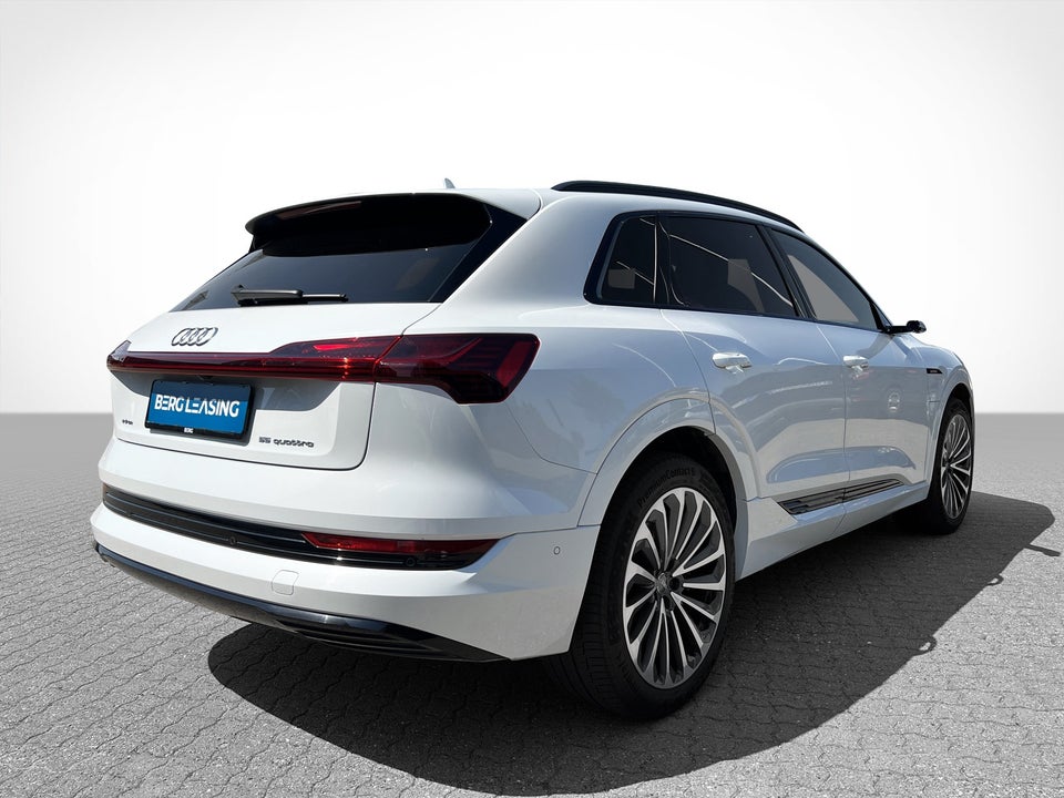 Audi e-tron 55 S-line quattro 5d