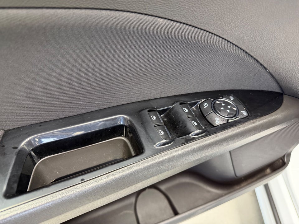 Ford Mondeo 2,0 TDCi 150 Titanium aut. 5d