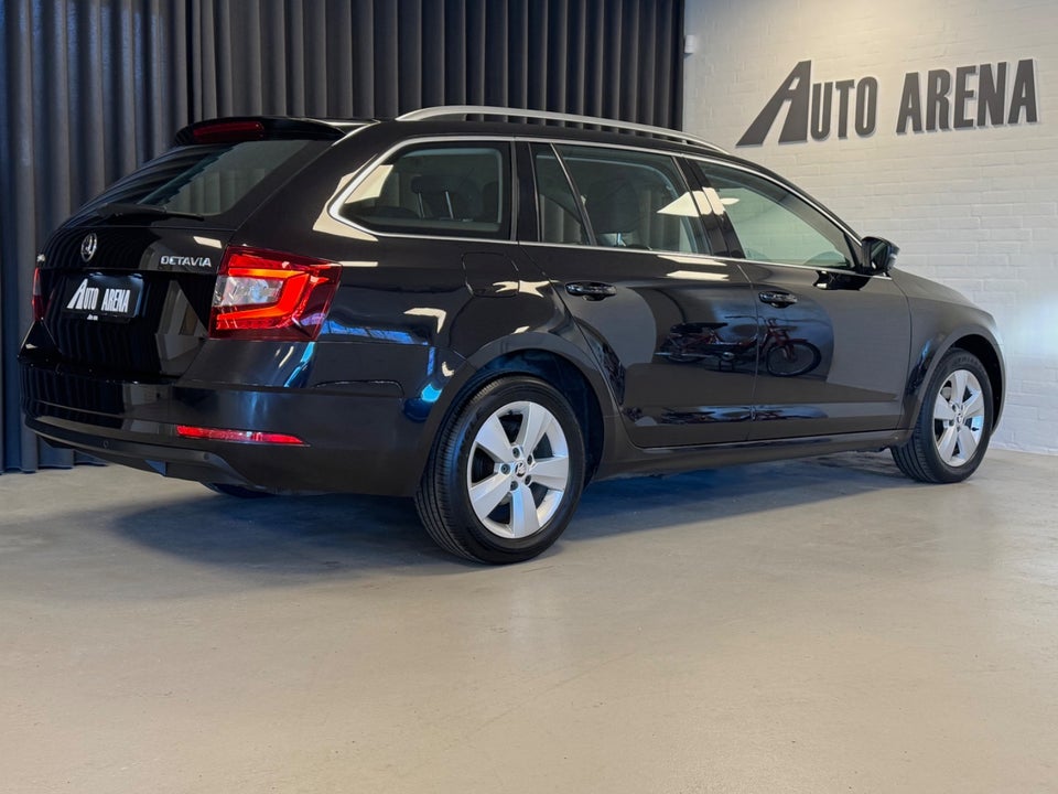 Skoda Octavia 1,6 TDi 115 Ambition Combi DSG 5d