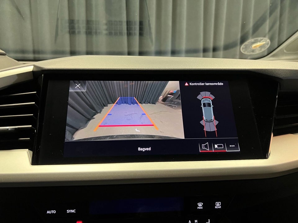 Audi Q4 e-tron 40  5d