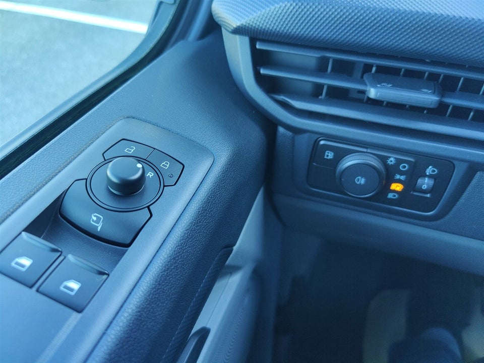 Ford Transit Custom 320S 2,5 PHEV Trend CVT